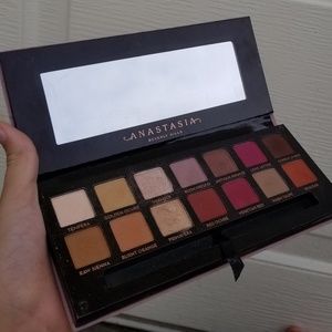 ABH MODERN RENAISSANCE PALATTE